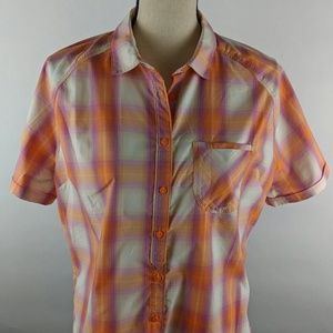 Mountain hardwear short sleeve button-down L